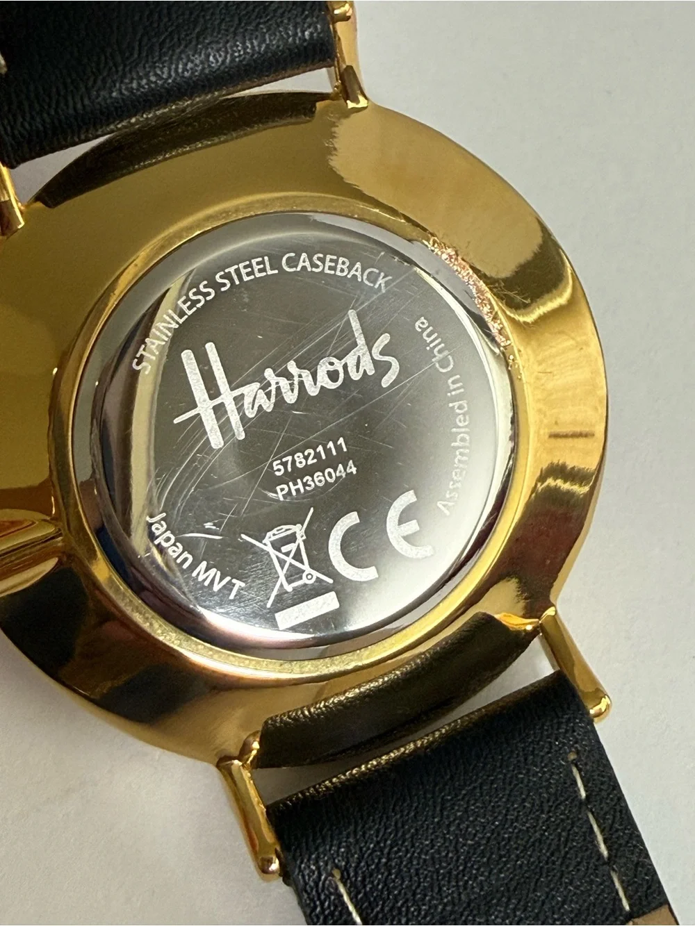 Harrods London Souvenir Watch Black Gold Tone HADS-003